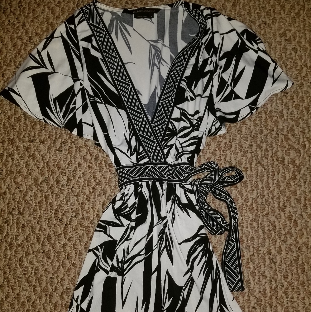 BCBGMaxAzria top